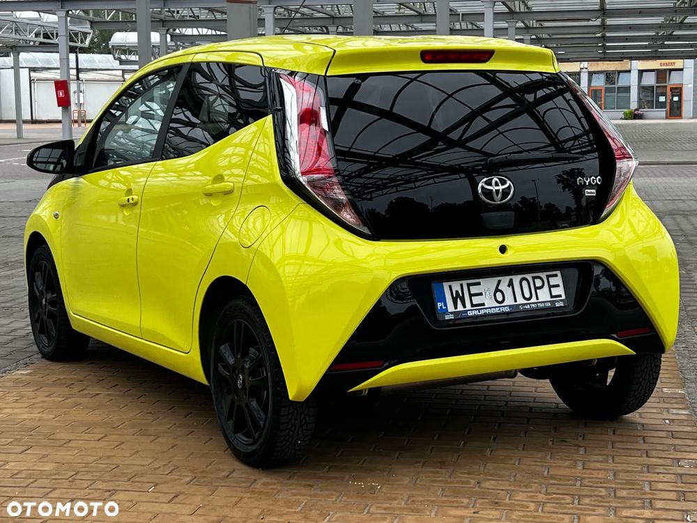 Toyota Aygo x-cite - 10