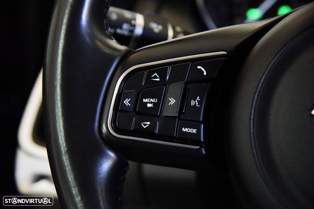 Jaguar E-Pace 2.0 i4D - 15