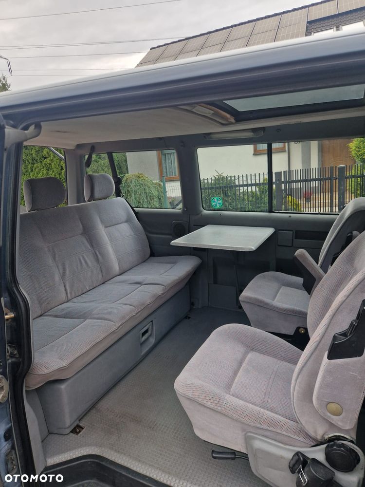 Volkswagen Multivan Standard - 19