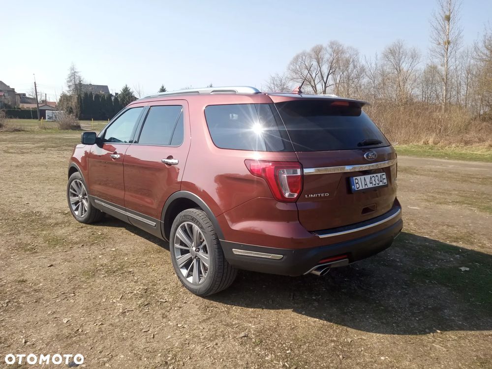 Ford Explorer - 20