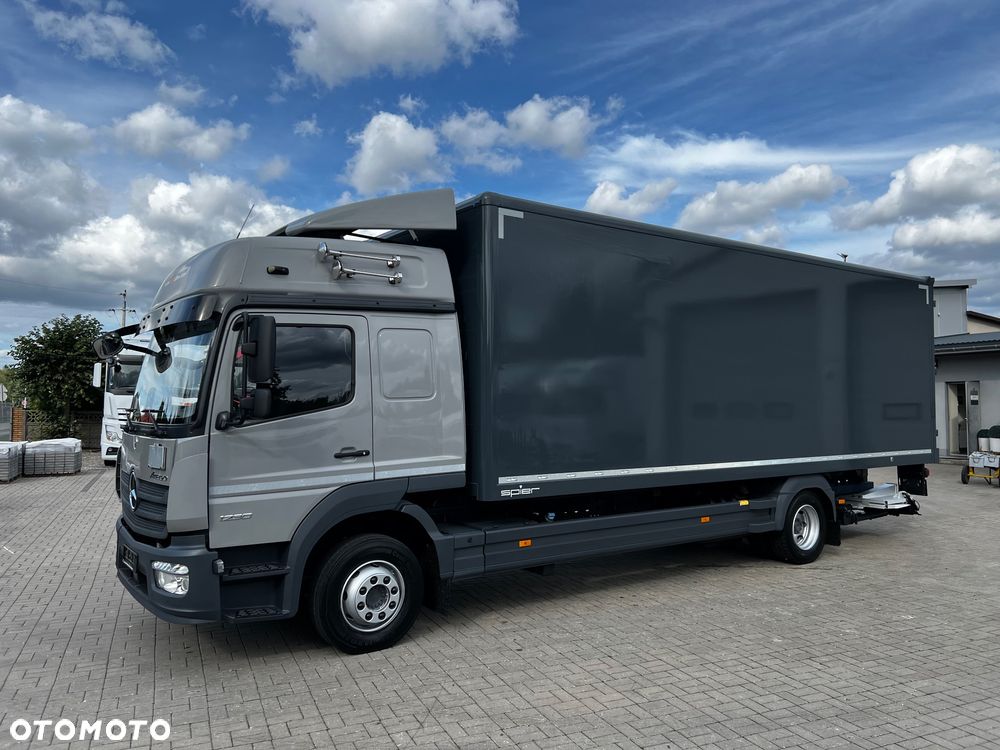 Mercedes-Benz ATEGO - 12