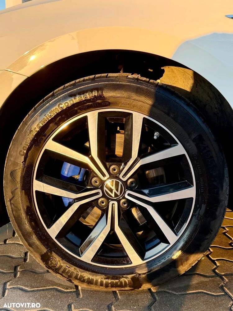 Volkswagen Passat - 17