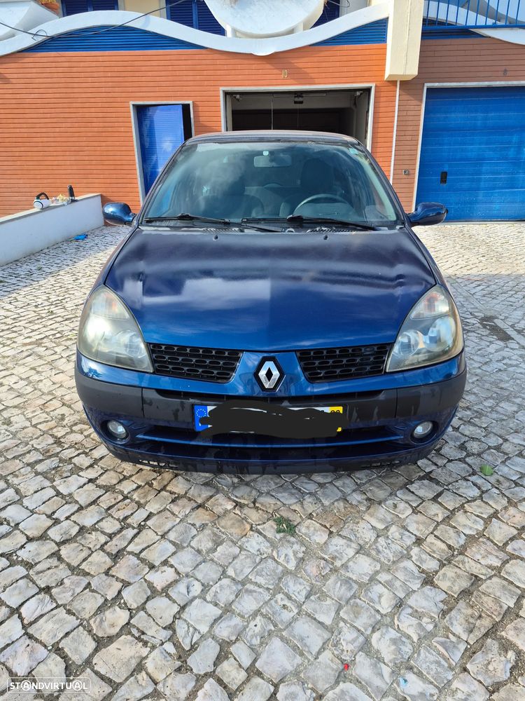Renault Clio - 2