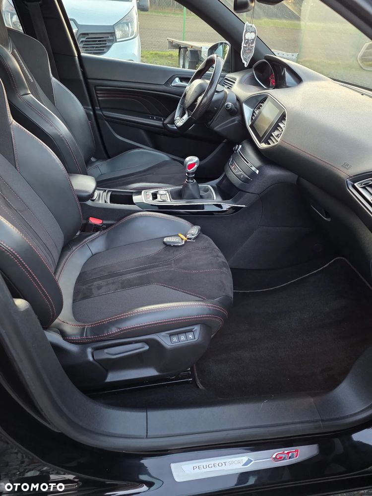 Peugeot 308 GTi by Sport - 37