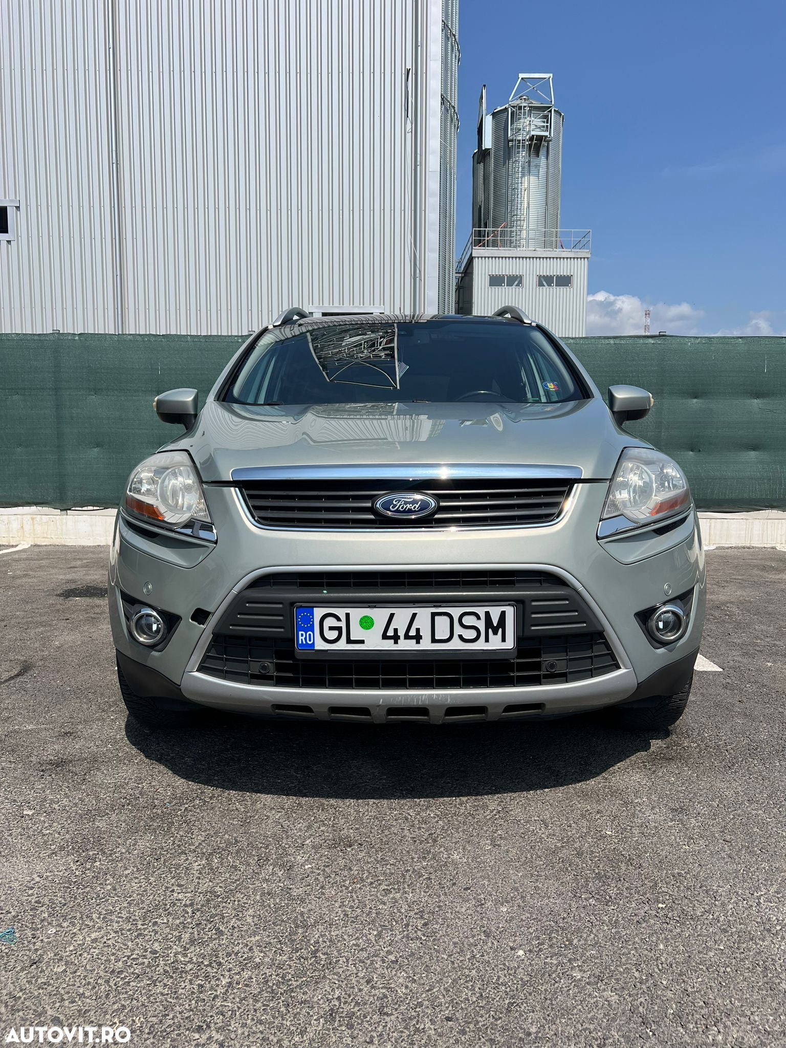 Ford Kuga - 4