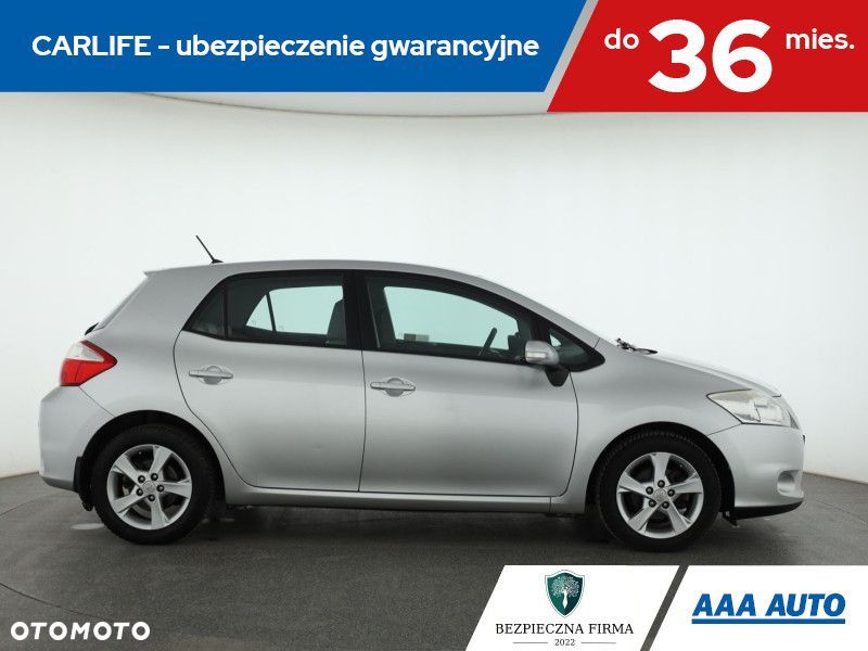 Toyota Auris - 8