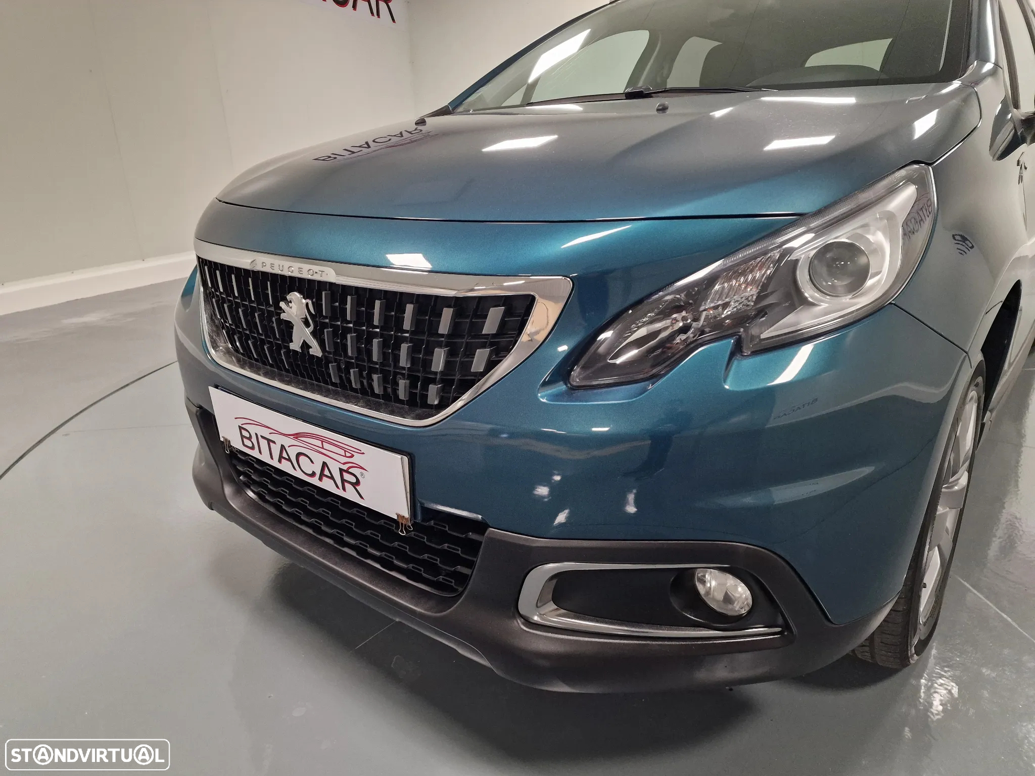 Peugeot 2008 1.2 PureTech Style - 8