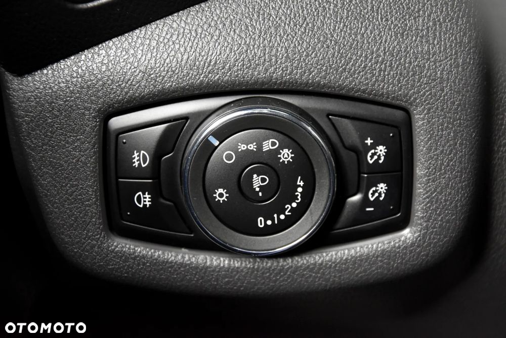 Ford Transit Connect - 36