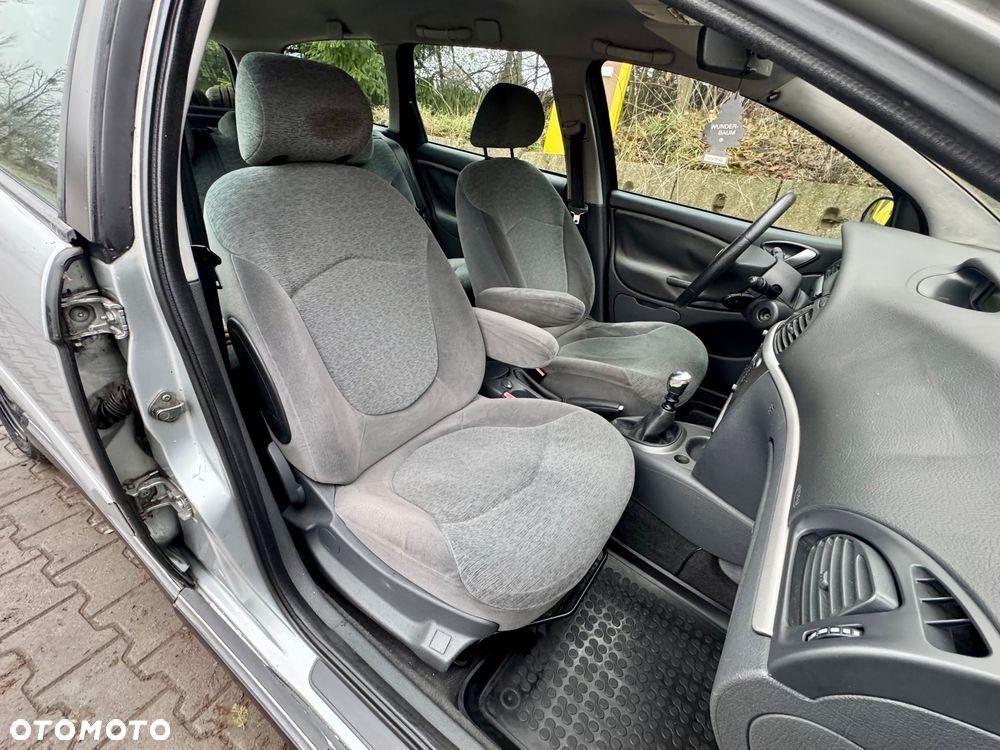 Citroën C5 2.2 HDi SX - 10