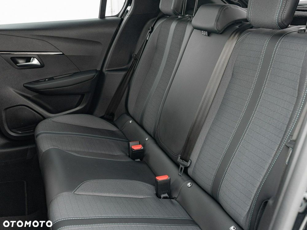 Peugeot 208 1.2 PureTech Allure Pack S&S EAT8 - 27