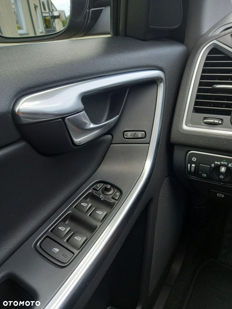 Volvo XC 60 D4 Geartronic Summum - 36