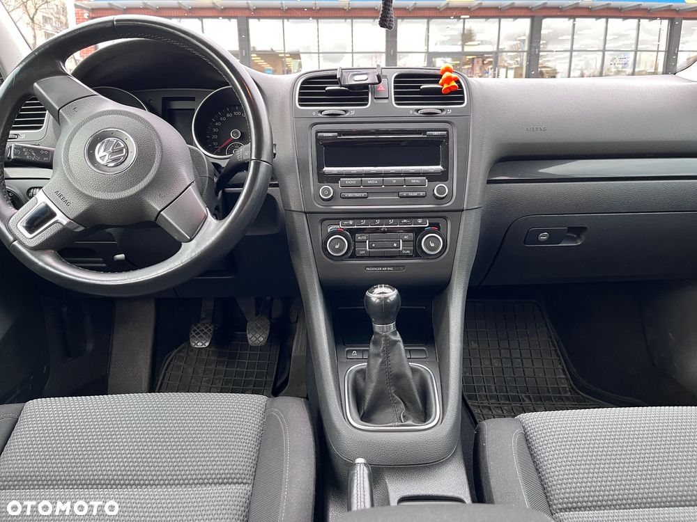 Volkswagen Golf - 23