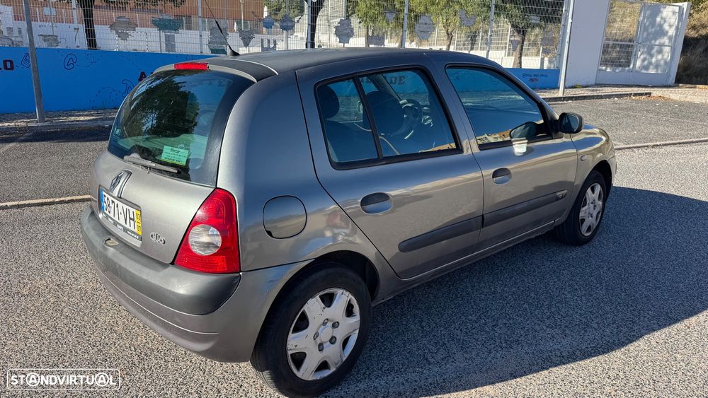 Renault Clio 1.2 16V Expression — fotografia 13