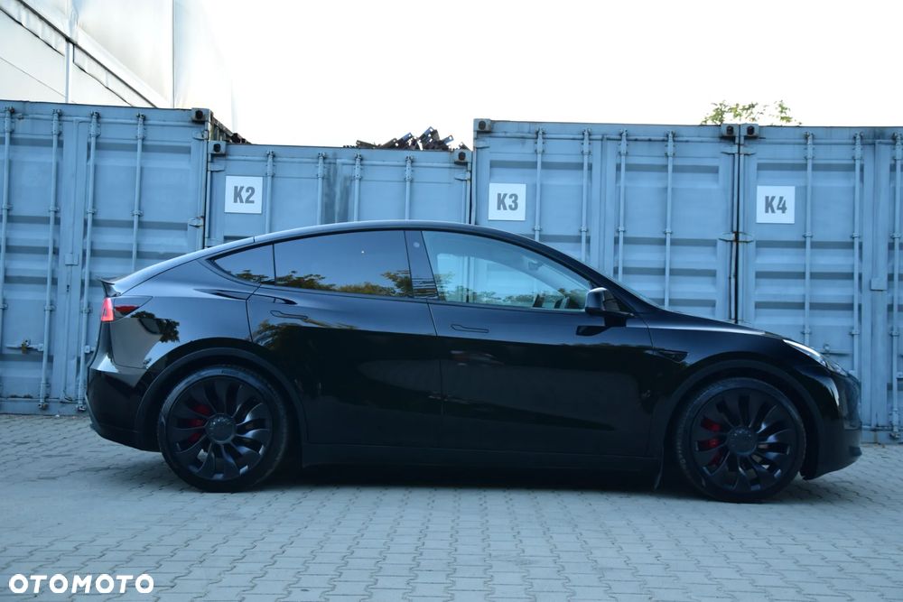 Tesla Model Y - 20