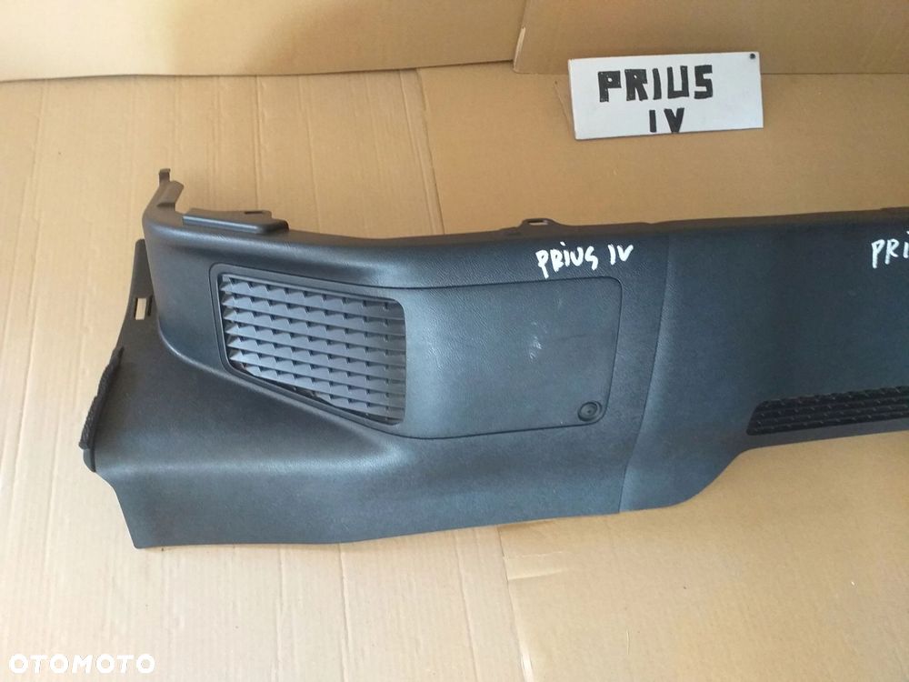 Toyota Prius IV osłona baterii kanapy tył - 2