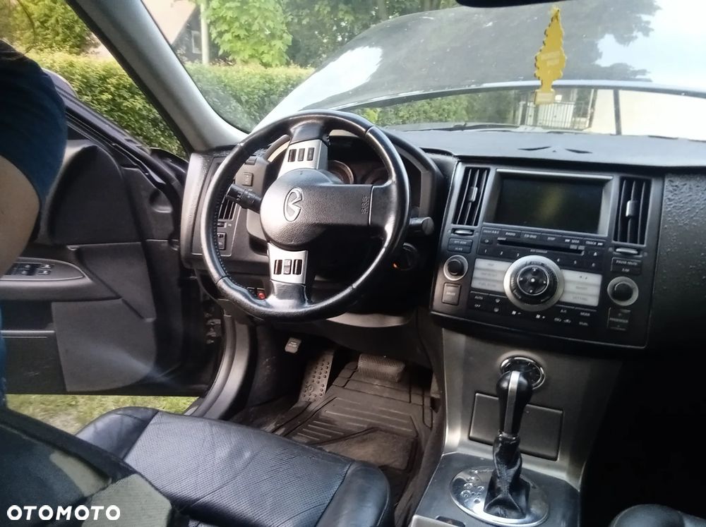 Infiniti FX - 9