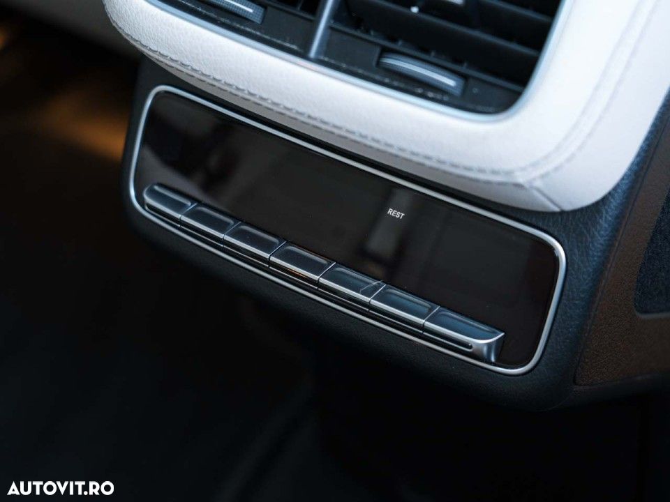 Mercedes-Benz GLS - 39