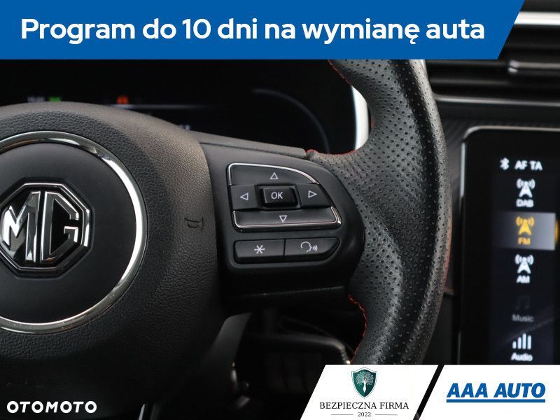 MG ZS - 19