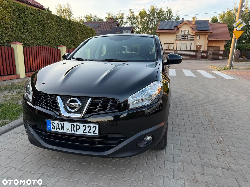 Nissan Qashqai 1.5 dCi TEKNA - 11