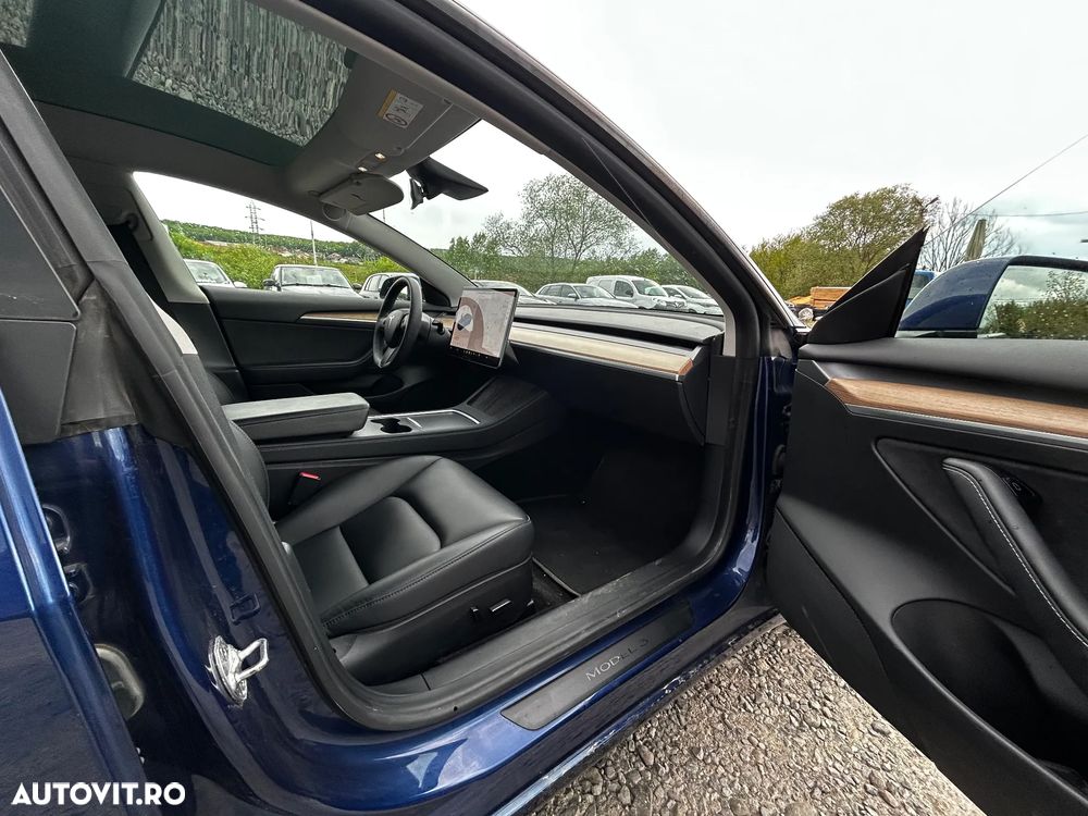Tesla Model 3 Premium Langstreckenbatterie AWD Dual Motor - 17