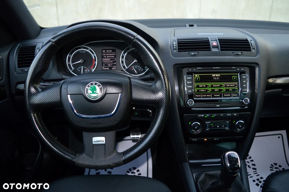 Skoda Octavia 2.0 TSI RS - 16