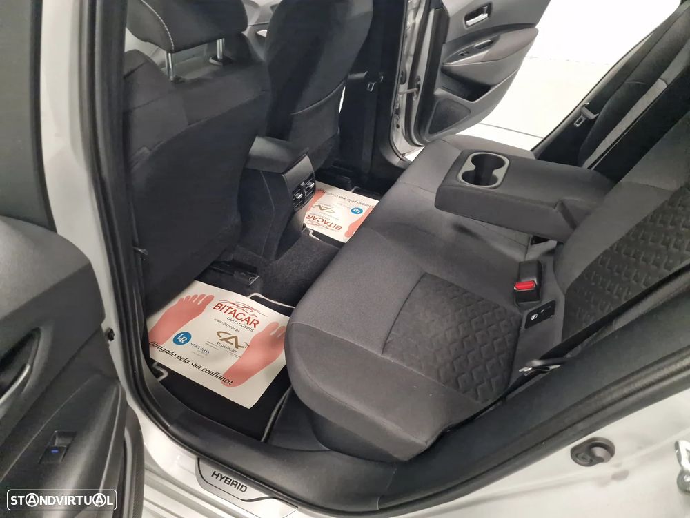 Toyota Corolla Touring Sports 1.8 Hybrid Comfort+P.Sport - 40