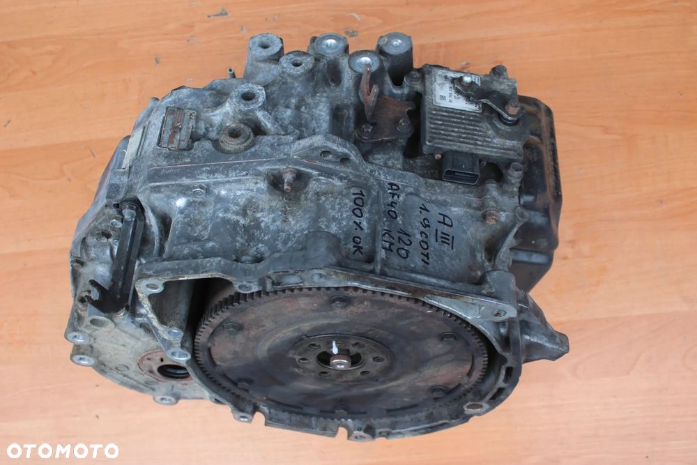 SKRZYNIA BIEGÓW AUTOMAT AF40 KONWERTER OPEL ASTRA H 1.9 120-150 55556238 - 2