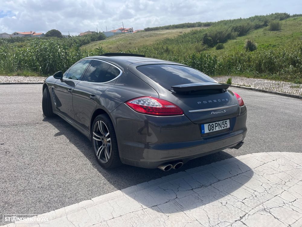 Porsche Panamera S Hybrid J19 - 8