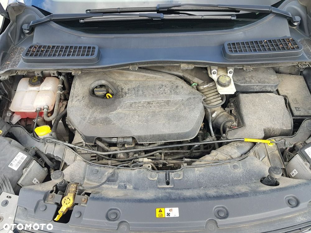 Ford Kuga 1.6 EcoBoost 2x4 Titanium - 18
