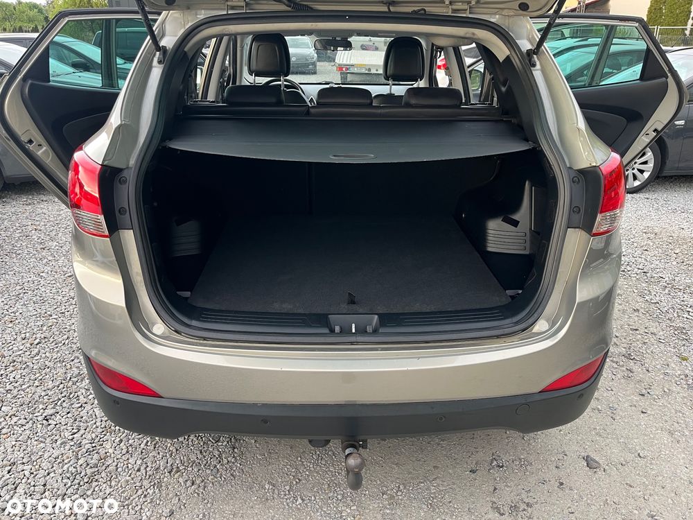 Hyundai ix35 2.0 CRDi Premium 2WD - 17