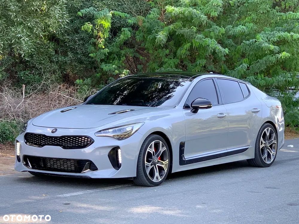 Kia Stinger 2.0 T-GDI L - 1