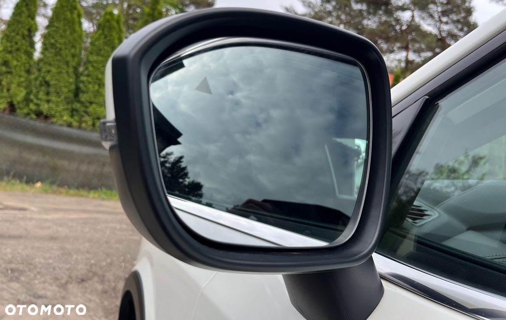 Nissan Qashqai 1.3 DIG-T N-Connecta EU6d - 24