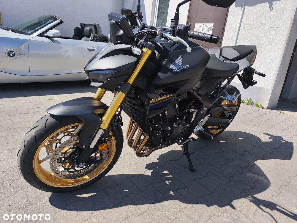 Honda CB - 3