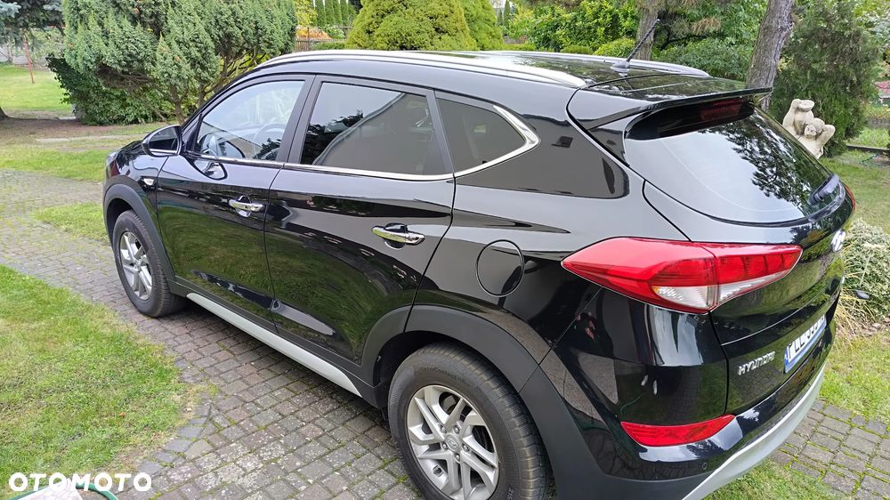 Hyundai Tucson blue 1.7 CRDi 2WD Style - 9