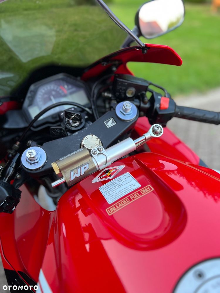 Honda CBR - 8