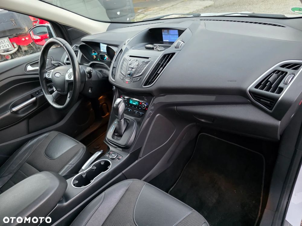 Ford Kuga 2.0 TDCi 4WD Titanium - 17