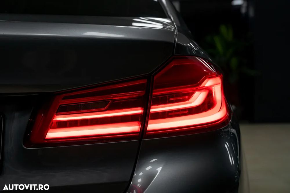 BMW Seria 5 530d xDrive AT - 19
