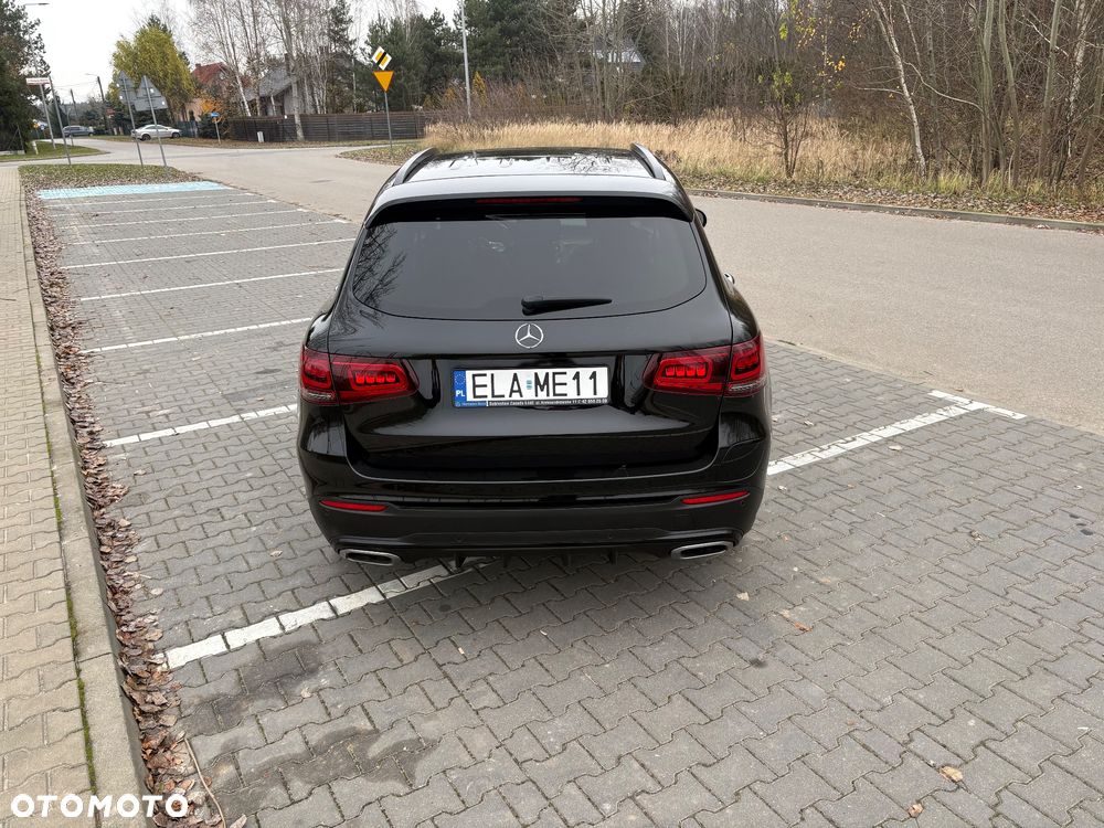 Mercedes-Benz GLC - 12