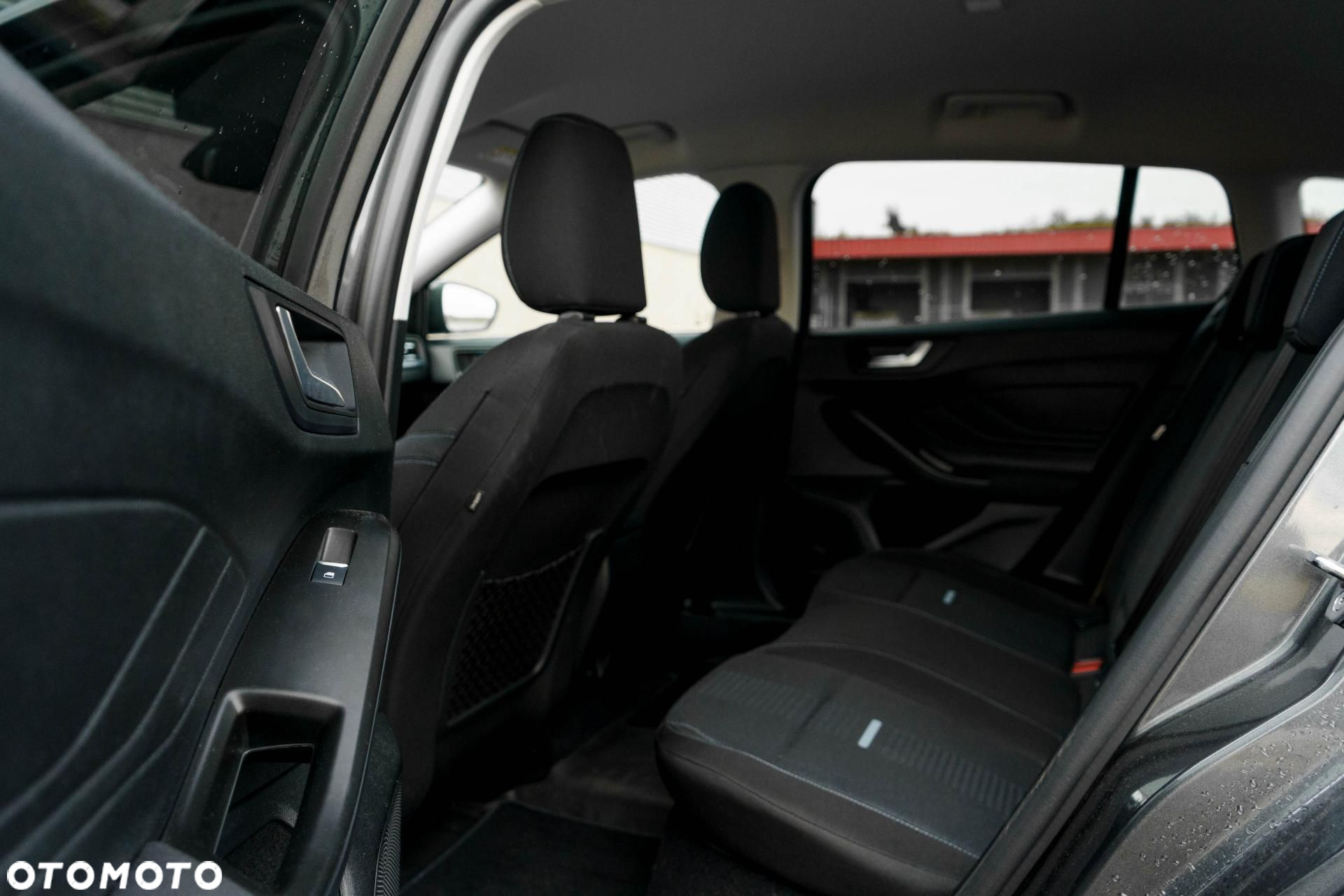 Ford Focus - 14