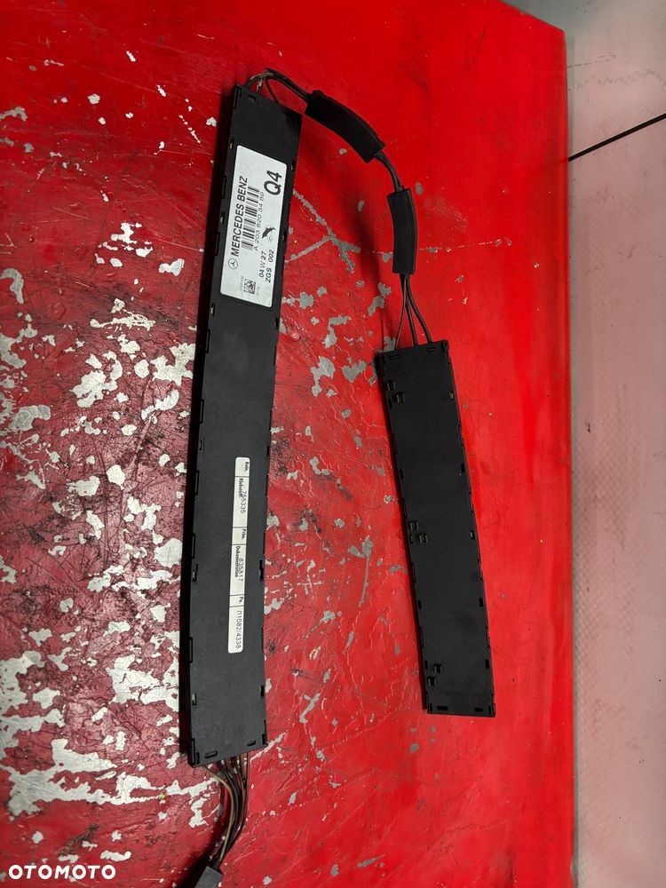 MERCEDES CLK W209 WZMACNIACZ ANTENA A2038203489 - 1
