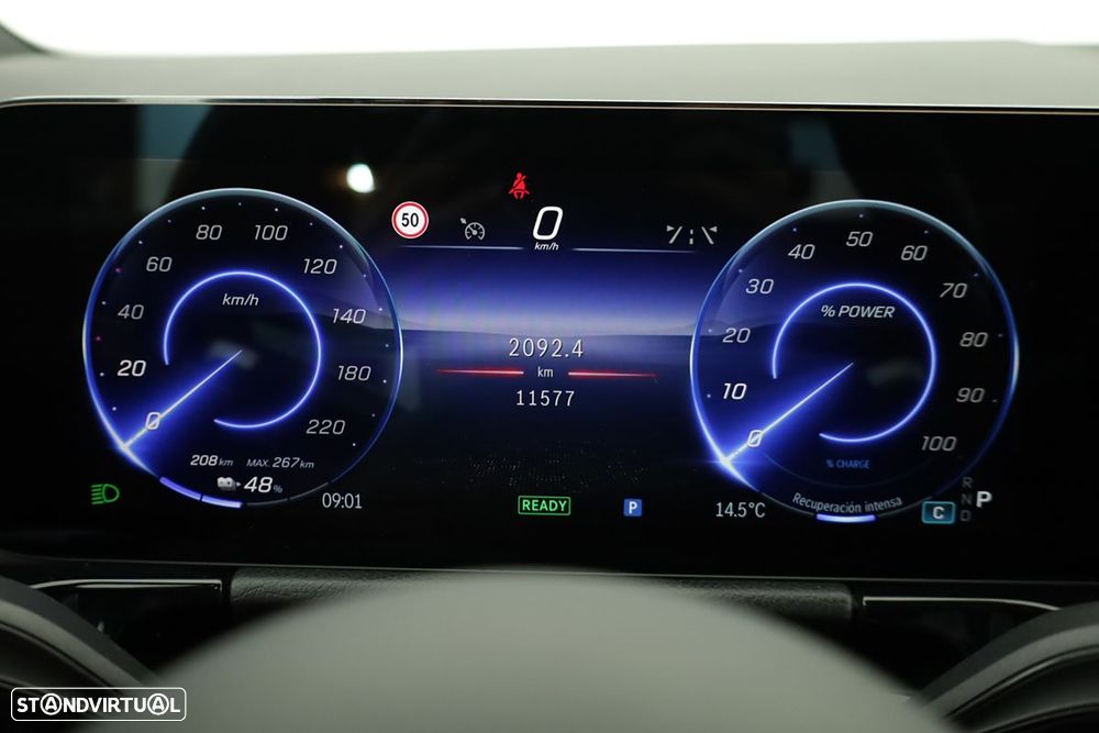 Mercedes-Benz EQA 250+ AMG Line - 17