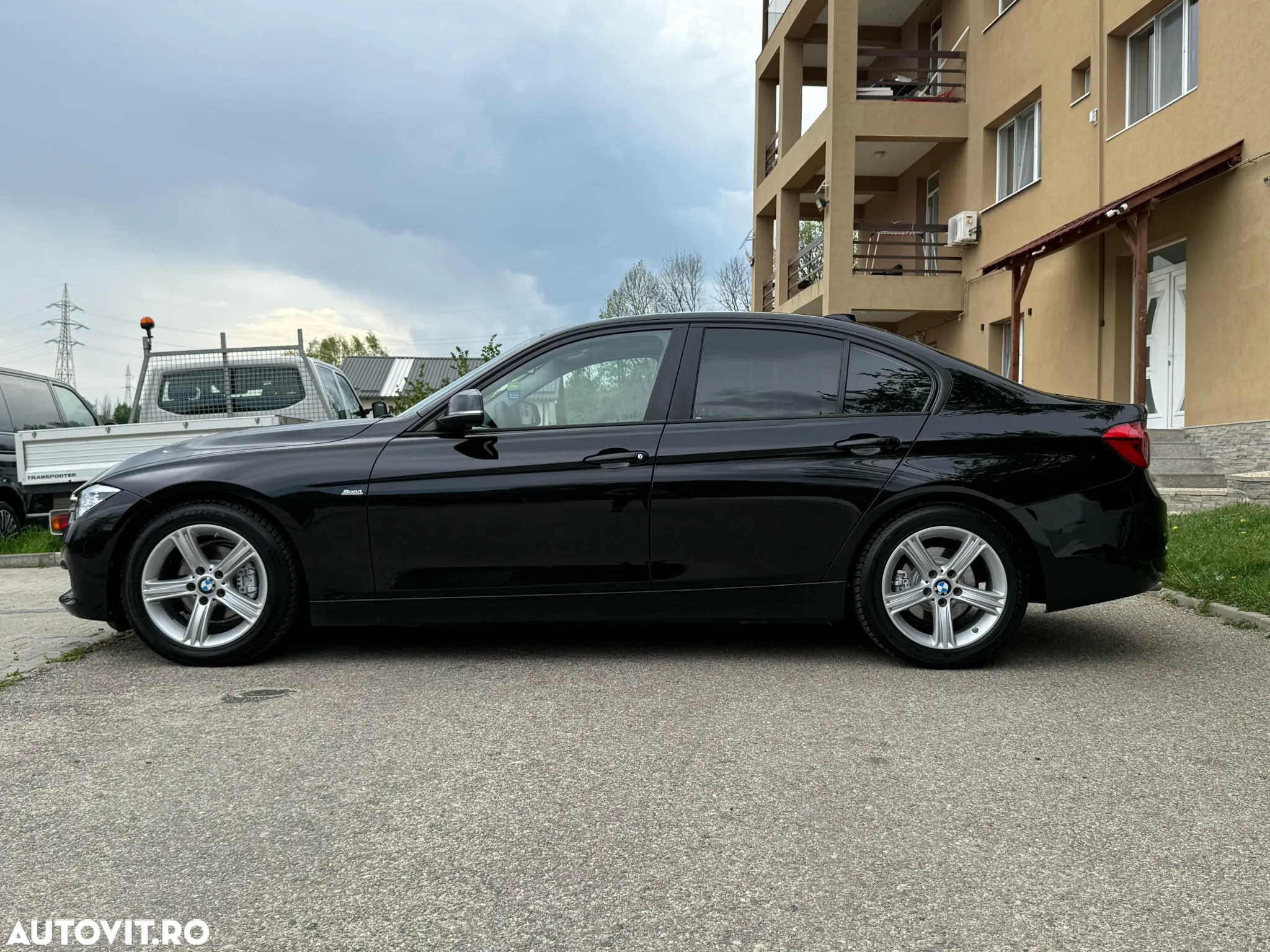 BMW Seria 3 320d Aut. Sport Line - 22