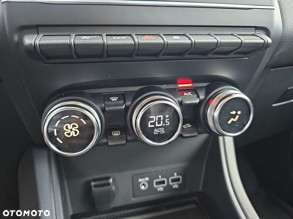Renault Captur - 23