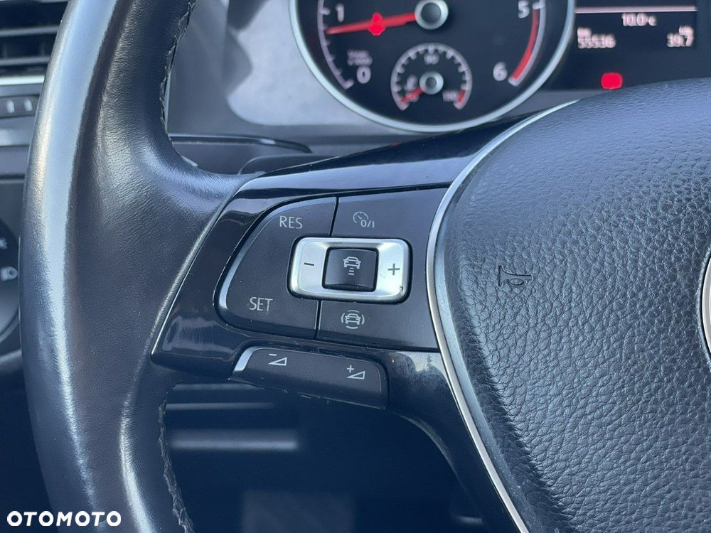 Volkswagen Golf - 15