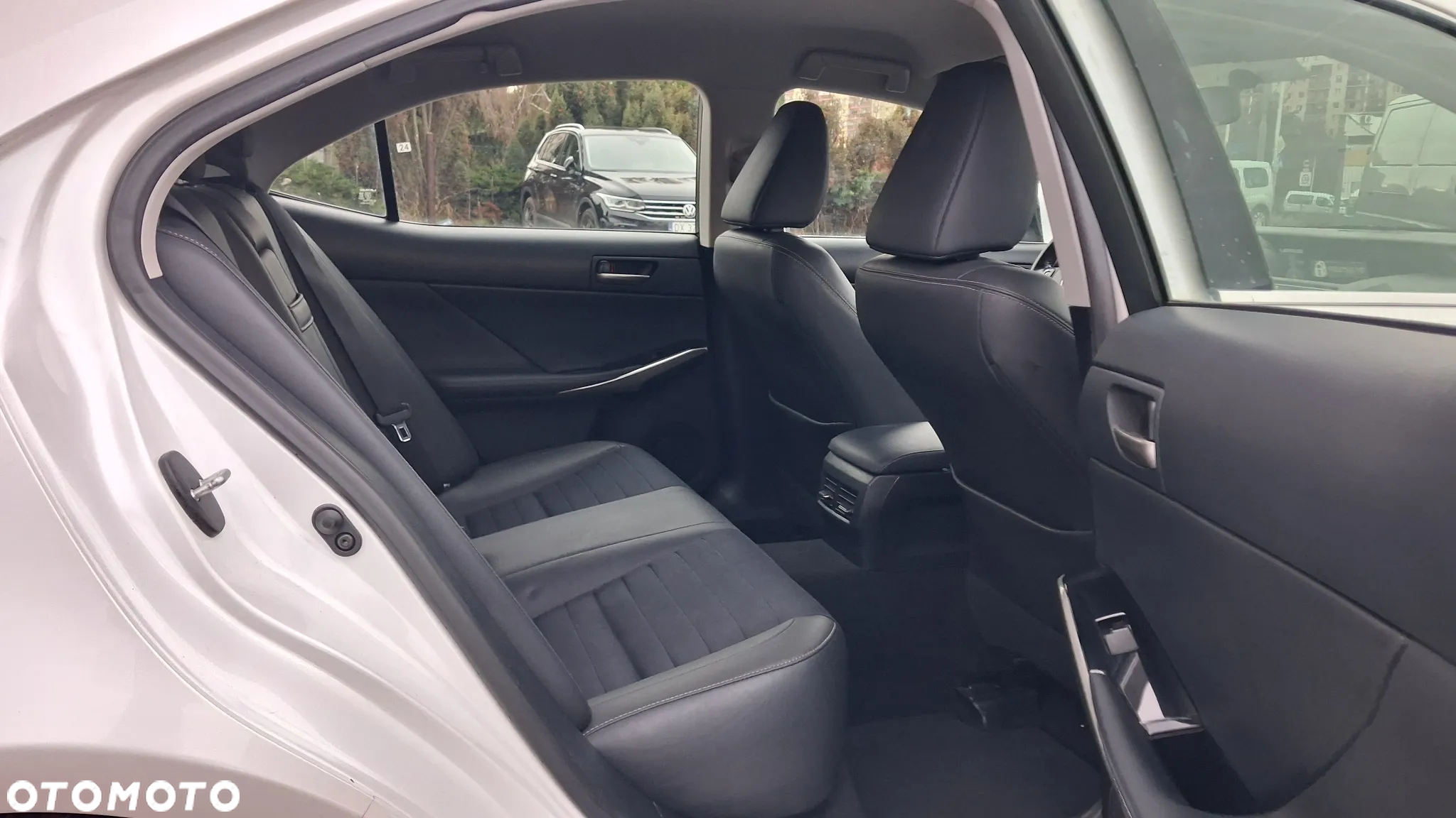 Lexus IS 200t Elegance - 12