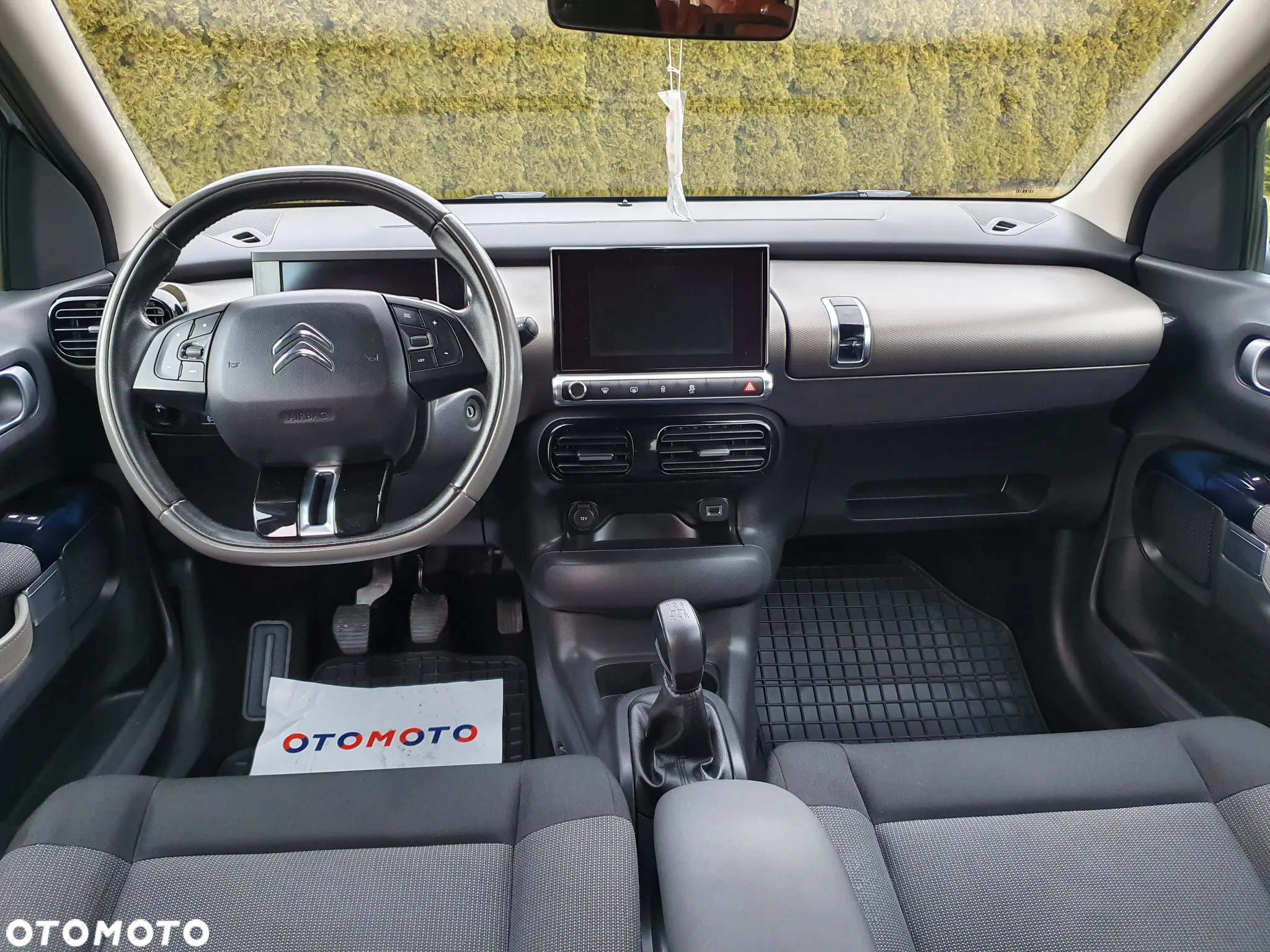 Citroën C4 Cactus 1.2 PureTech Shine S&S - 11