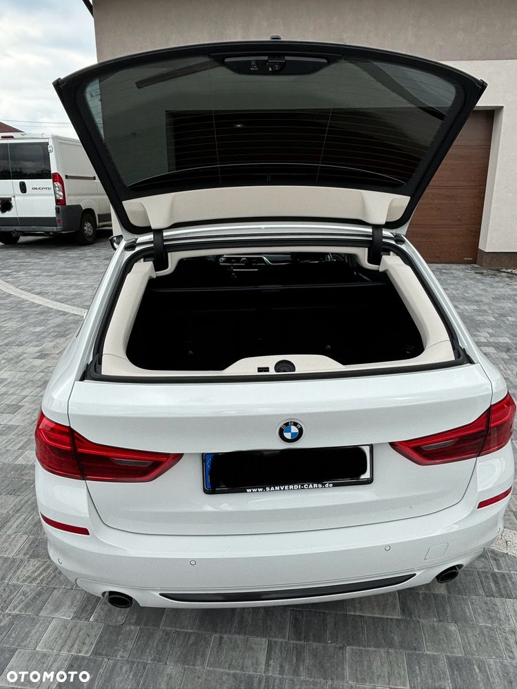 BMW Seria 5 520d Sport Line sport - 5