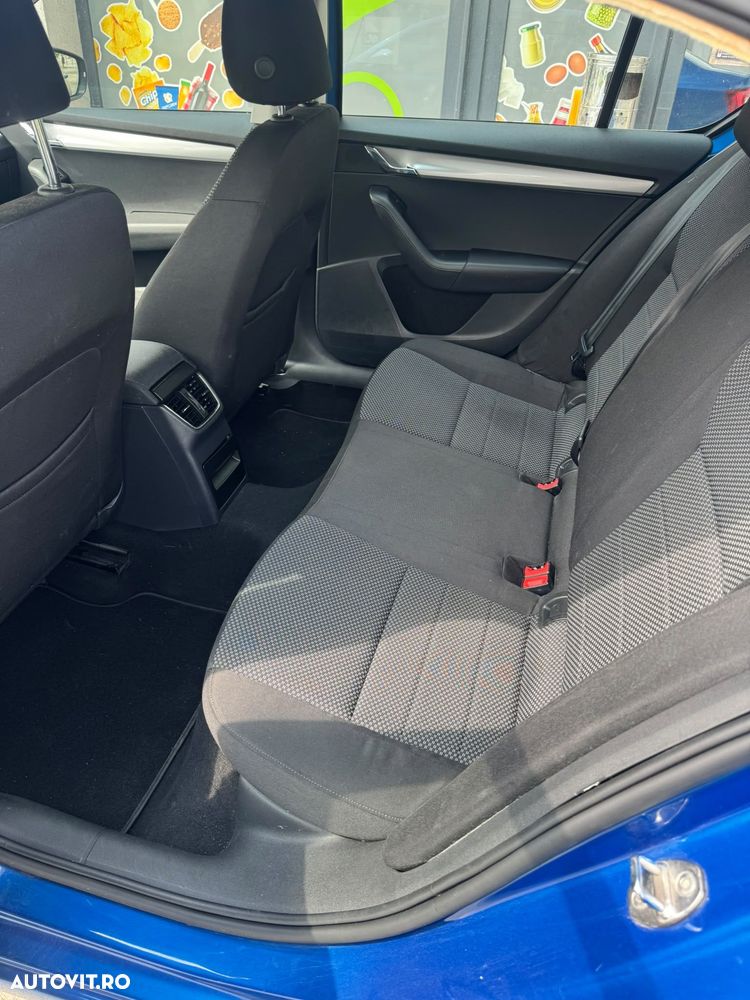 Skoda Octavia 1.6 TDI (Green tec) Ambition - 10