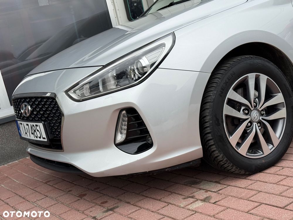 Hyundai i30 1.4 T-GDI DCT Premium - 6