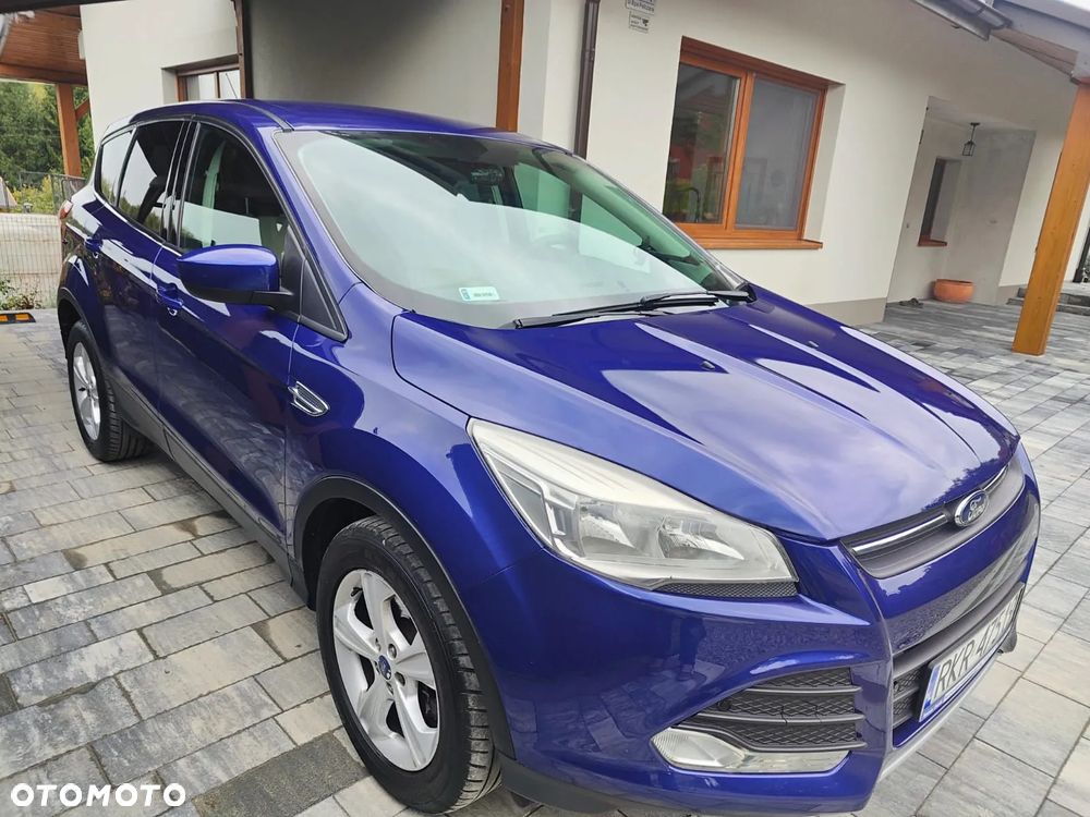Ford Escape 2.0 EcoBoost AWD Titanium - 3